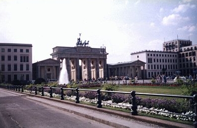 Brandenburger Tor Mauerführungen Berlin